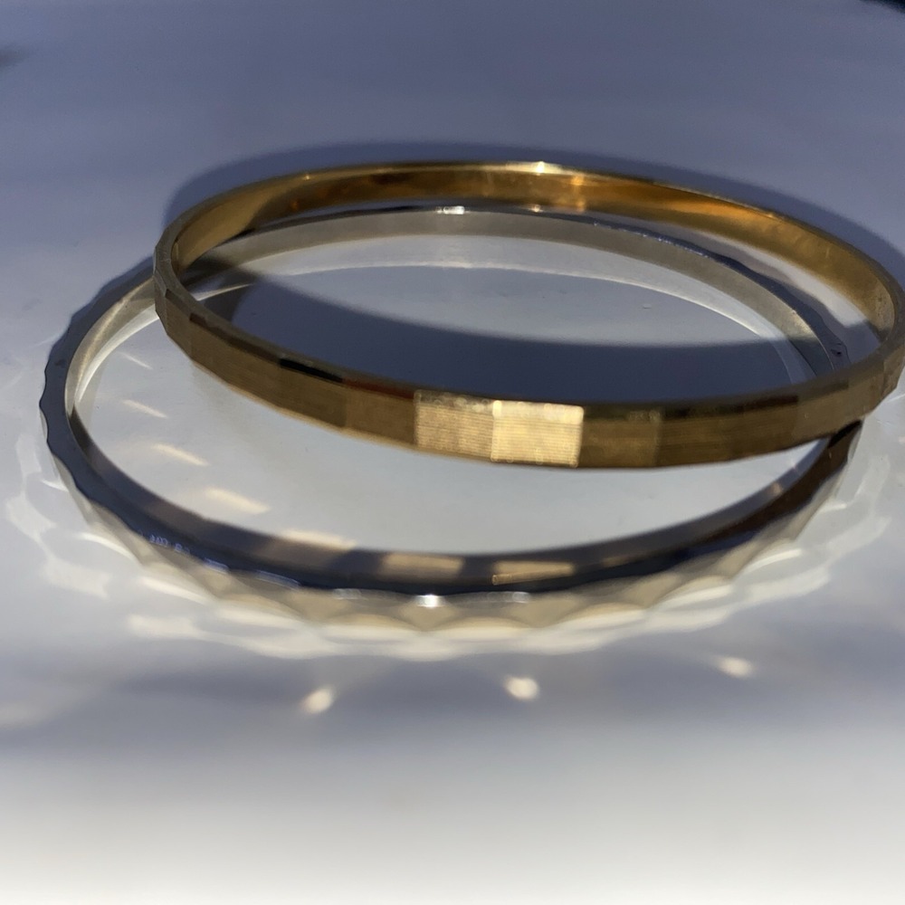 VINTAGE MONET ELEGANT CLASSIC GOLD TONE & SILVER BANGLE STYLE  BRACELET‎